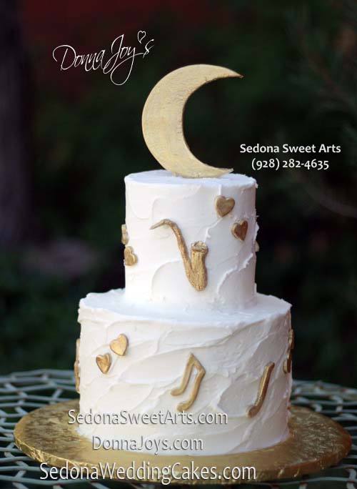 crescent moon love Cake