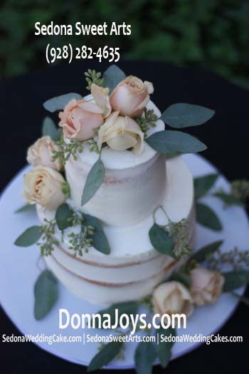 Elopement Cakes fresh flowers