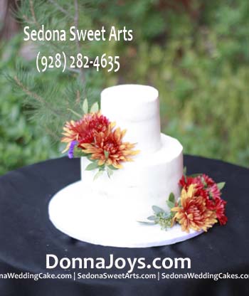 Semi naked Sedona Elopement cake