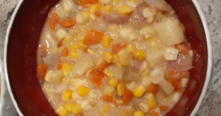 Hearty Corn Chowder (Vegan)